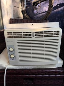 Frigidaire 5,000 BTU Window Air Conditioner – Ready for Summer!