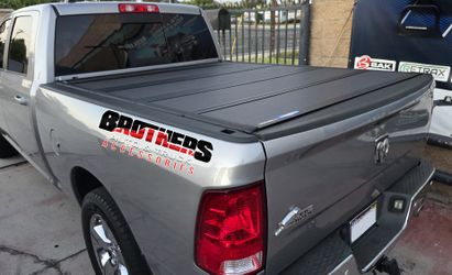 Tonneau Cover Flush Hard Bed Cover Tri-Fold Matte Finish Tapaderas Al Raz  Bakflip MX4 