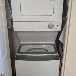Whirlpool Stacked Washer And Dryer 1 Years Old