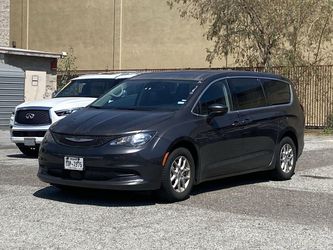 2023 Chrysler Voyager