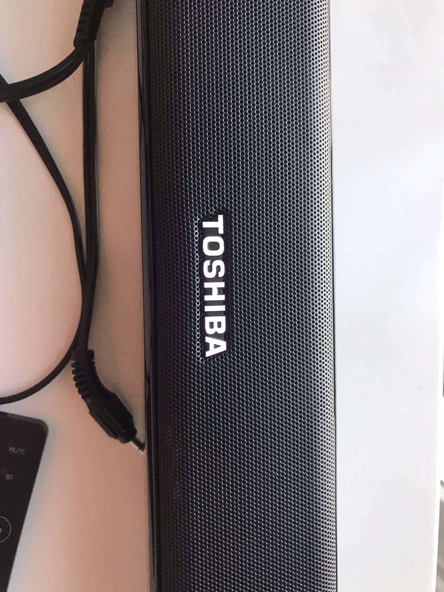 Toshiba sound bar for TV or PC. $40