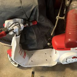Hello Kitty Scooter