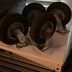  Pneumatic Casters (4)