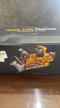 Remote control tractor / RC compatible