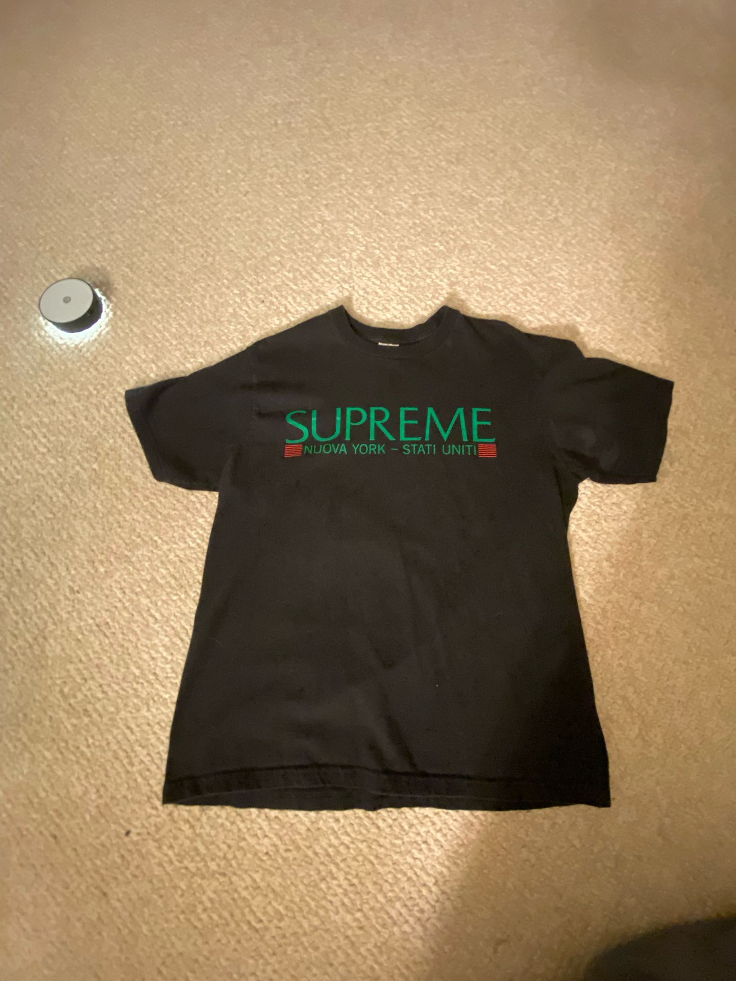 ⭐️SUPREME TEE (M)⭐️