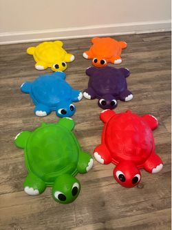 Colored Turtle Path With Non-slip Rubber Bottoms