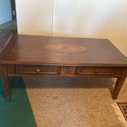 48/26 “  Top & 18” H Beautiful Wooden Coffee Table 2 Drawers & Nice Design 