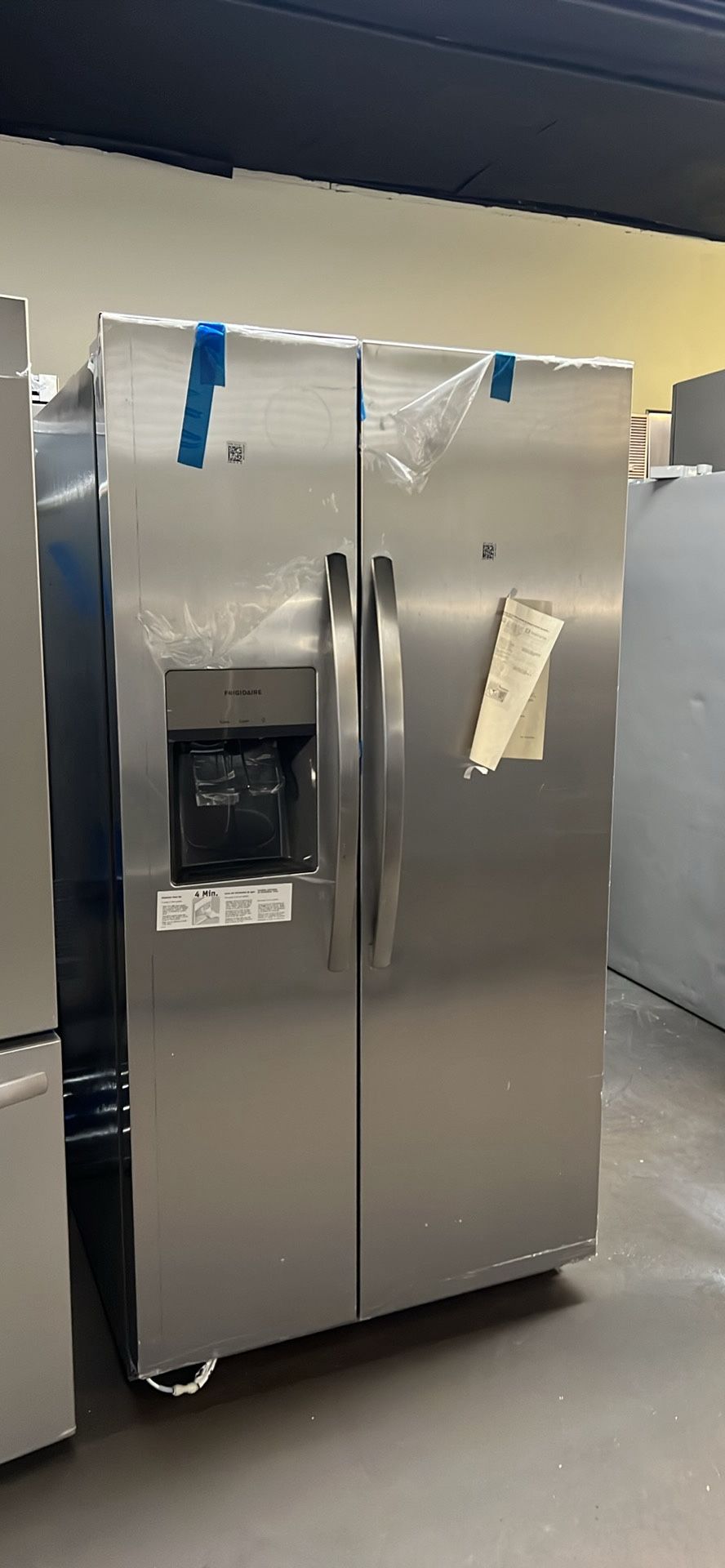 New Open Box Frigidaire Stainless Steel Side By Side Refrigerator