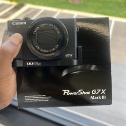 Canon G7X Mark III