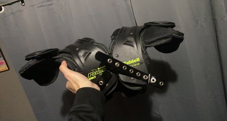 Riddle Surge Shoulder Pads( Medium) 