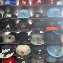 Different Teams New Era Snapbacks 35$ Each