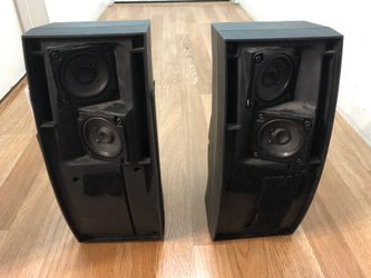 Bose 302 A environmental speaker cover is missing but works great no problem