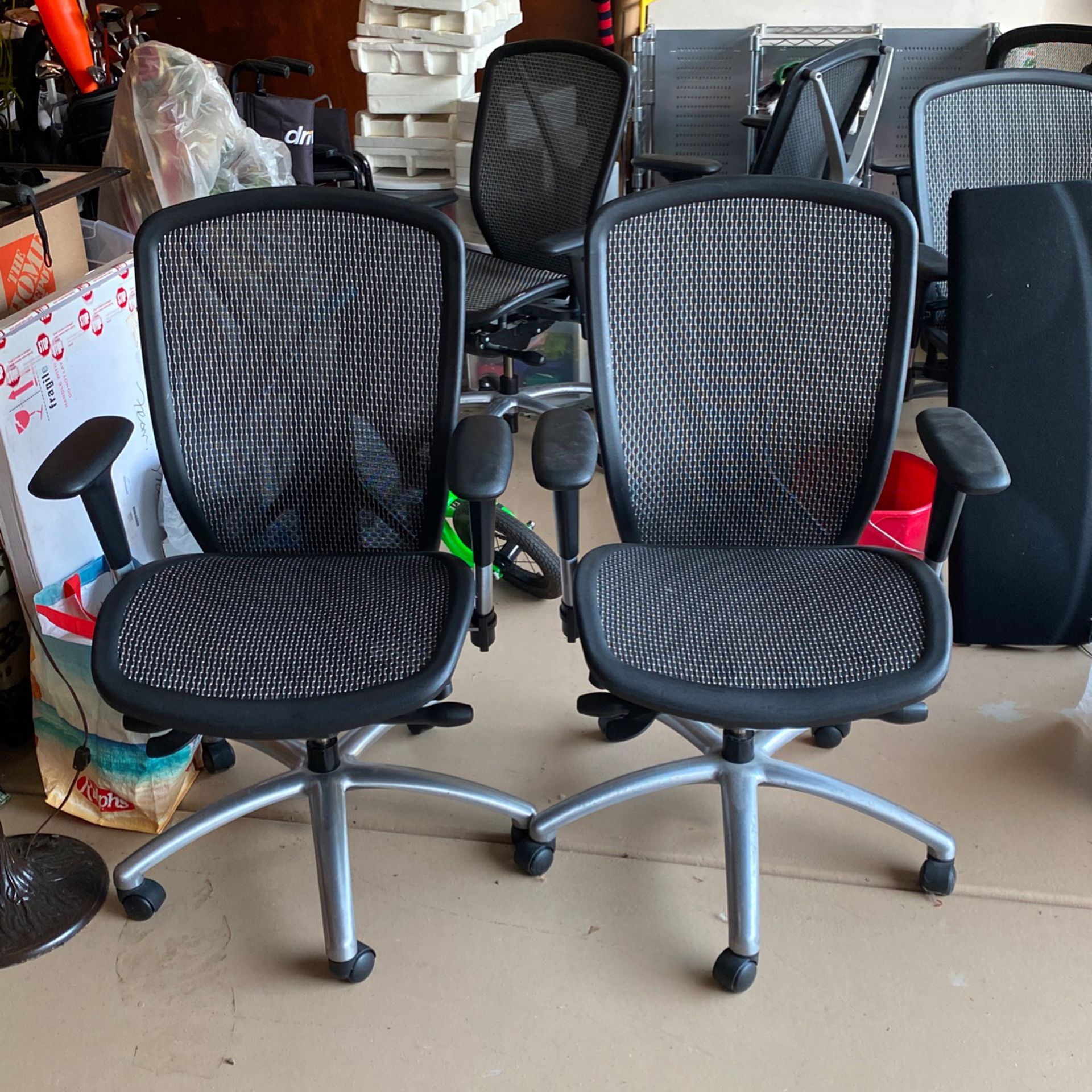 Deluxe Office Chairs