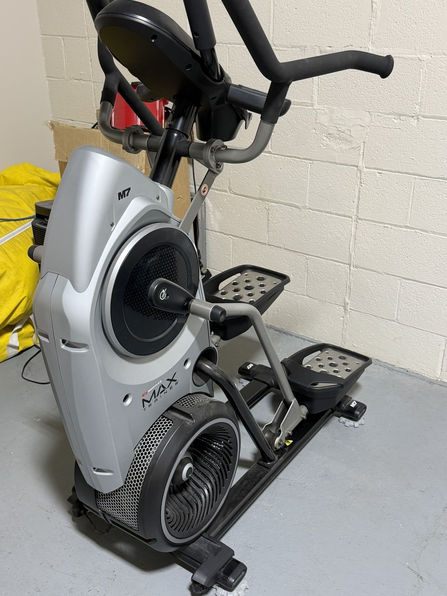 BowFlex Max Trainer M7 Elliptical
