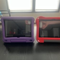 2 AMAZON FIRE KIDS TABLETS 8