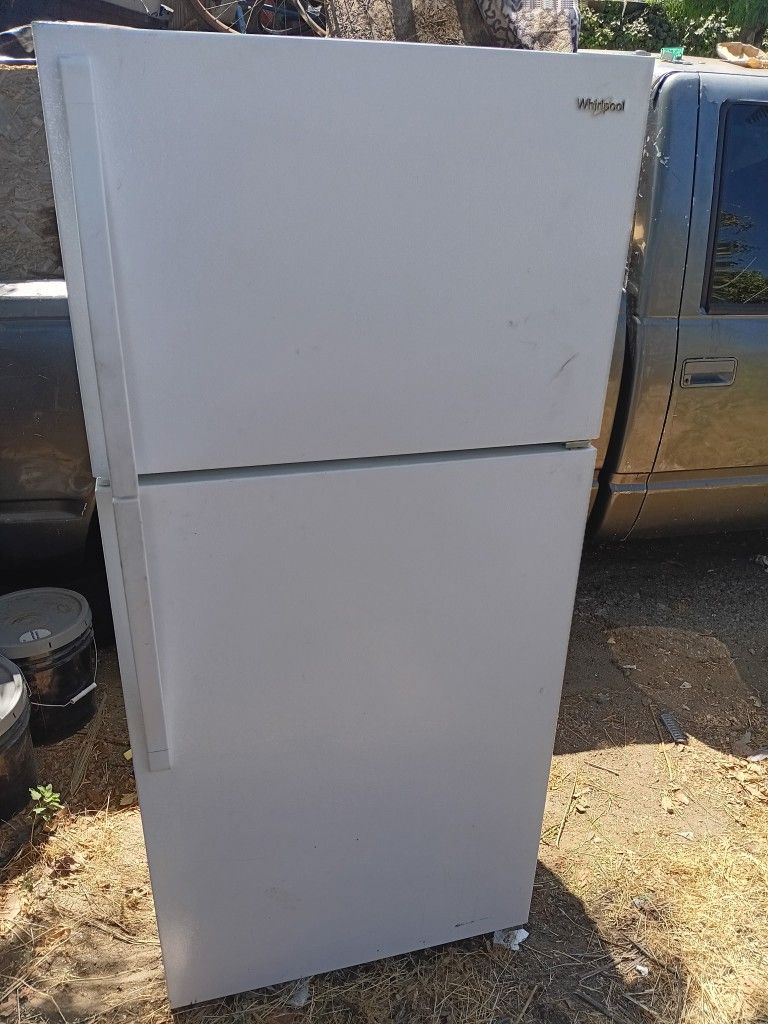 Whirlpool Refrigerator 