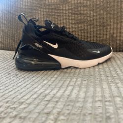 Nike Air 270