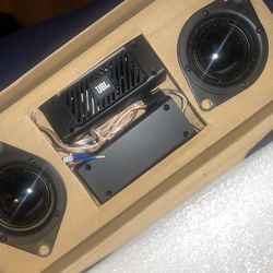 Jbl Stadium 22s