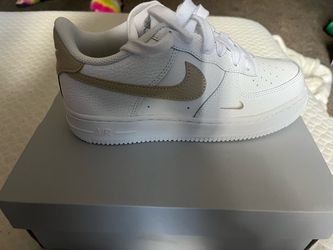 Nike Air Force 1 Boys Size 4.5Y White