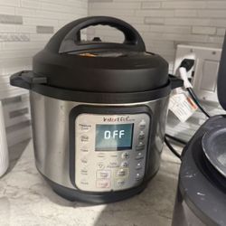 3 qt. Stainless Steel/Black Duo Plus Mini Electric Multi-Use Pressure Cooker