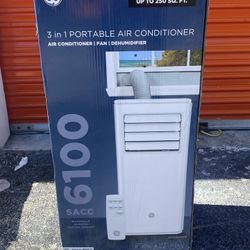 Portable Air Conditioner LIKE NEW!
