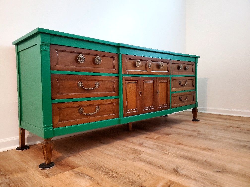 Thomasville Mid Century Modern Dresser