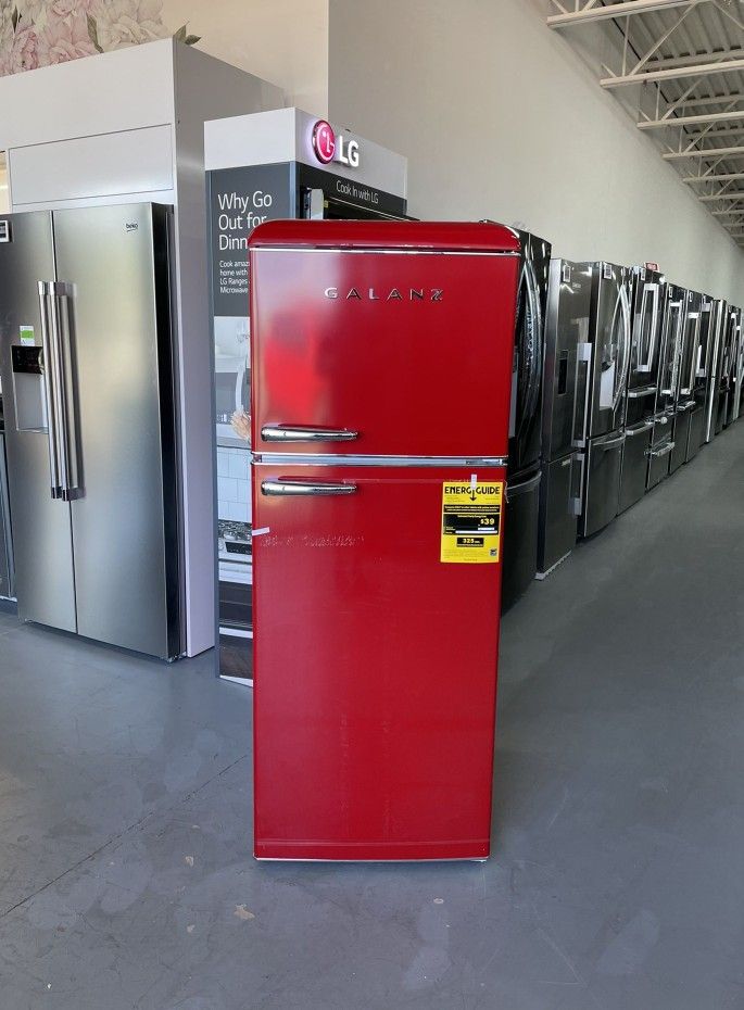 Galanz 10 Cu. Ft. Hot Rod Red Retro Top Mount