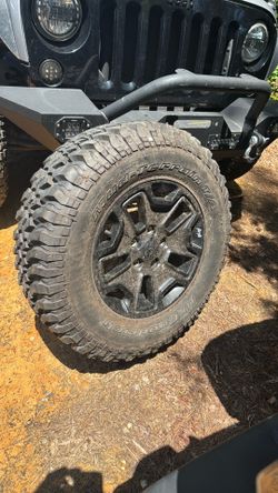 Jeep Black Wrangler OEM Wheel 17” 2014-2018 Original Rim Factory