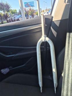 white 29er throne fork