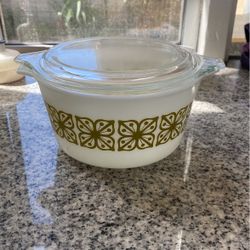 Pyrex “Avocado Verde” Baking Dish