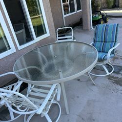 10 Piece Patio Set. 8 Chairs, 2 Tables. All With Cushions