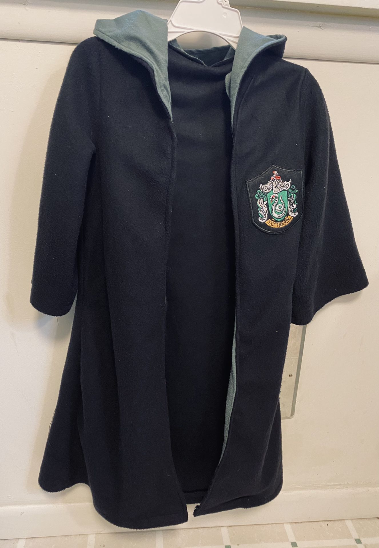 Harry Potter Robe House Of Slytherin, Kids size small Fleece