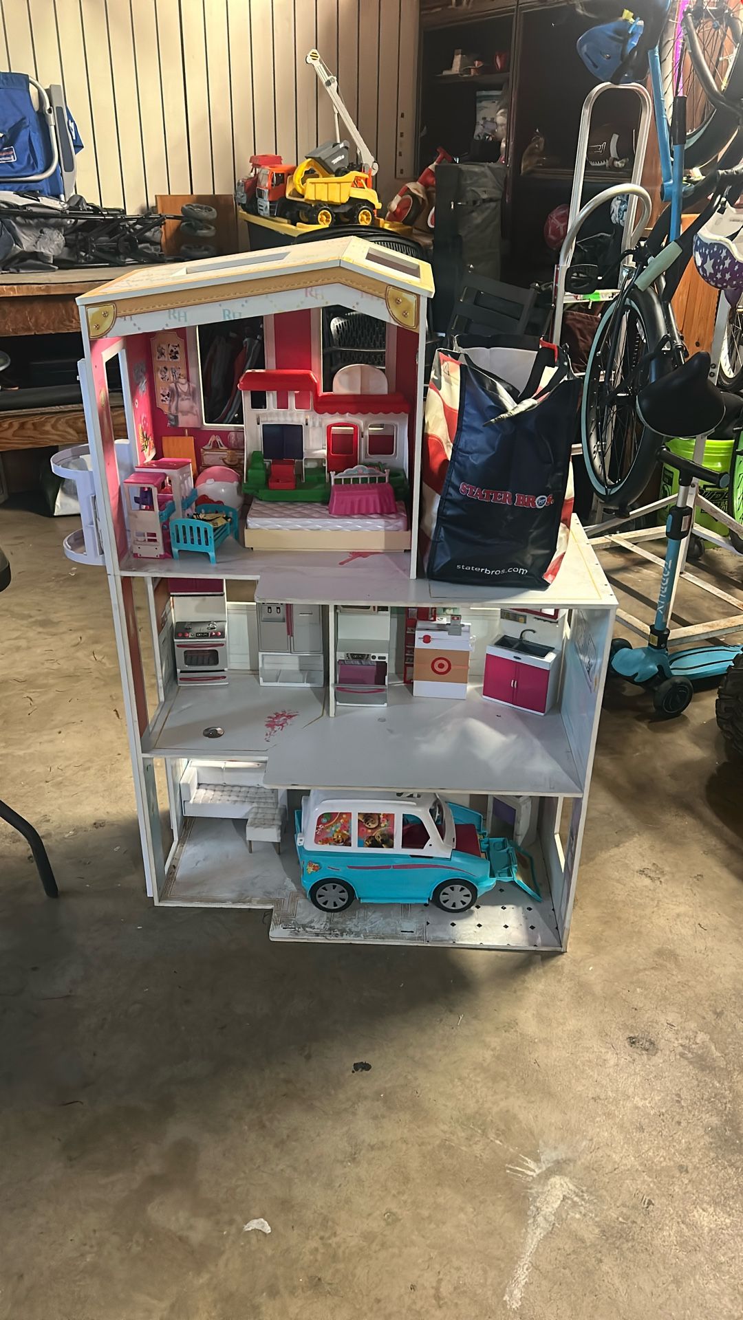 Girls Doll House
