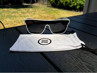 NEVEN LEGEND Permafrost unisex Rectangle Sunglasses Tinted White/Black Plastic