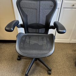 Herman Miller Aeron Chair B 