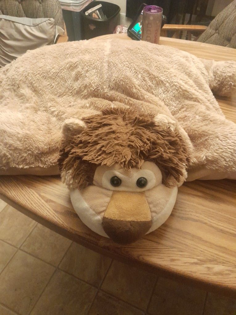 Lion Pillow/Plush