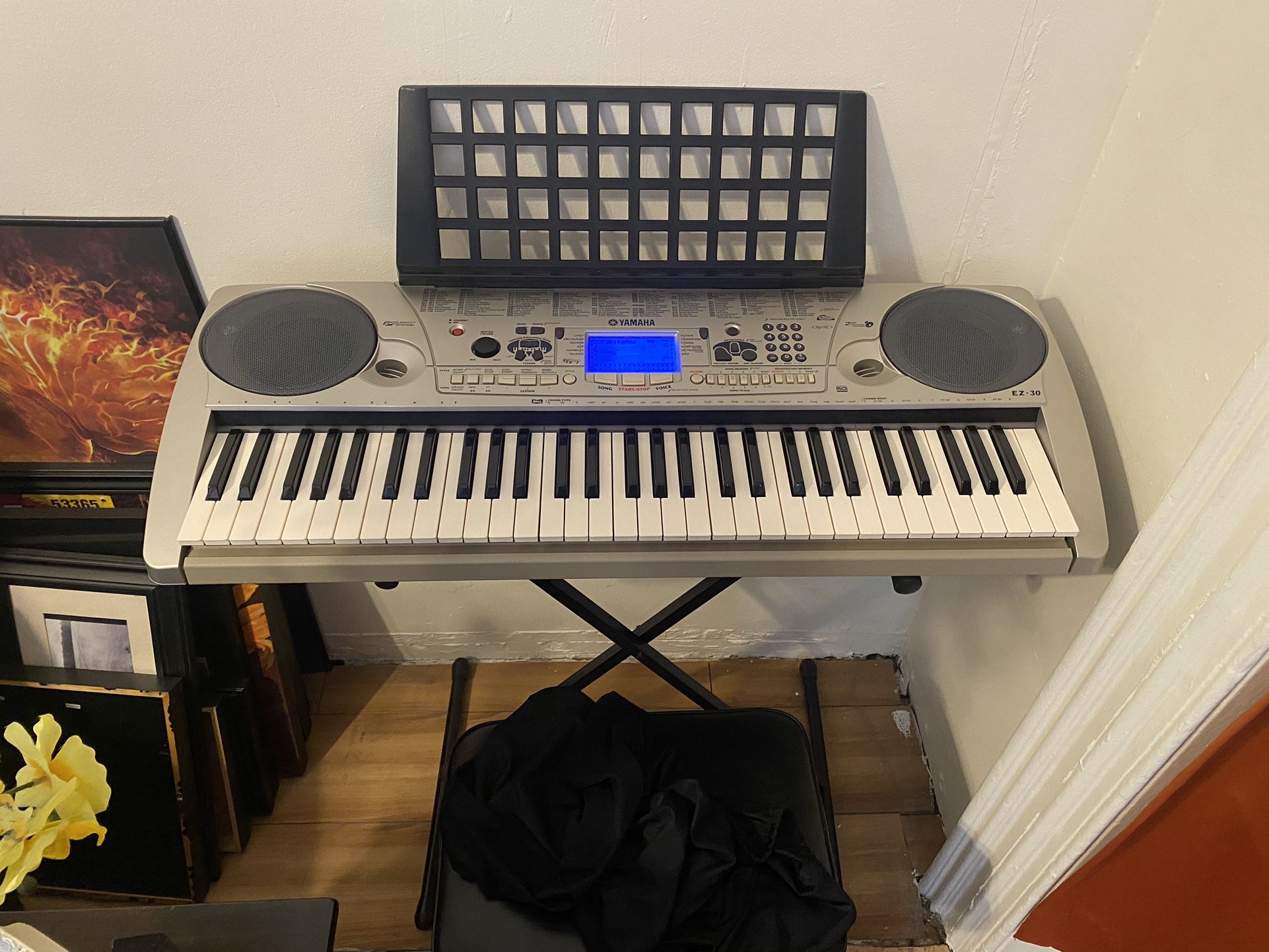 Yamaha EZ30 Keyboard