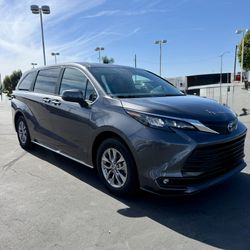 2025 Toyota Sienna