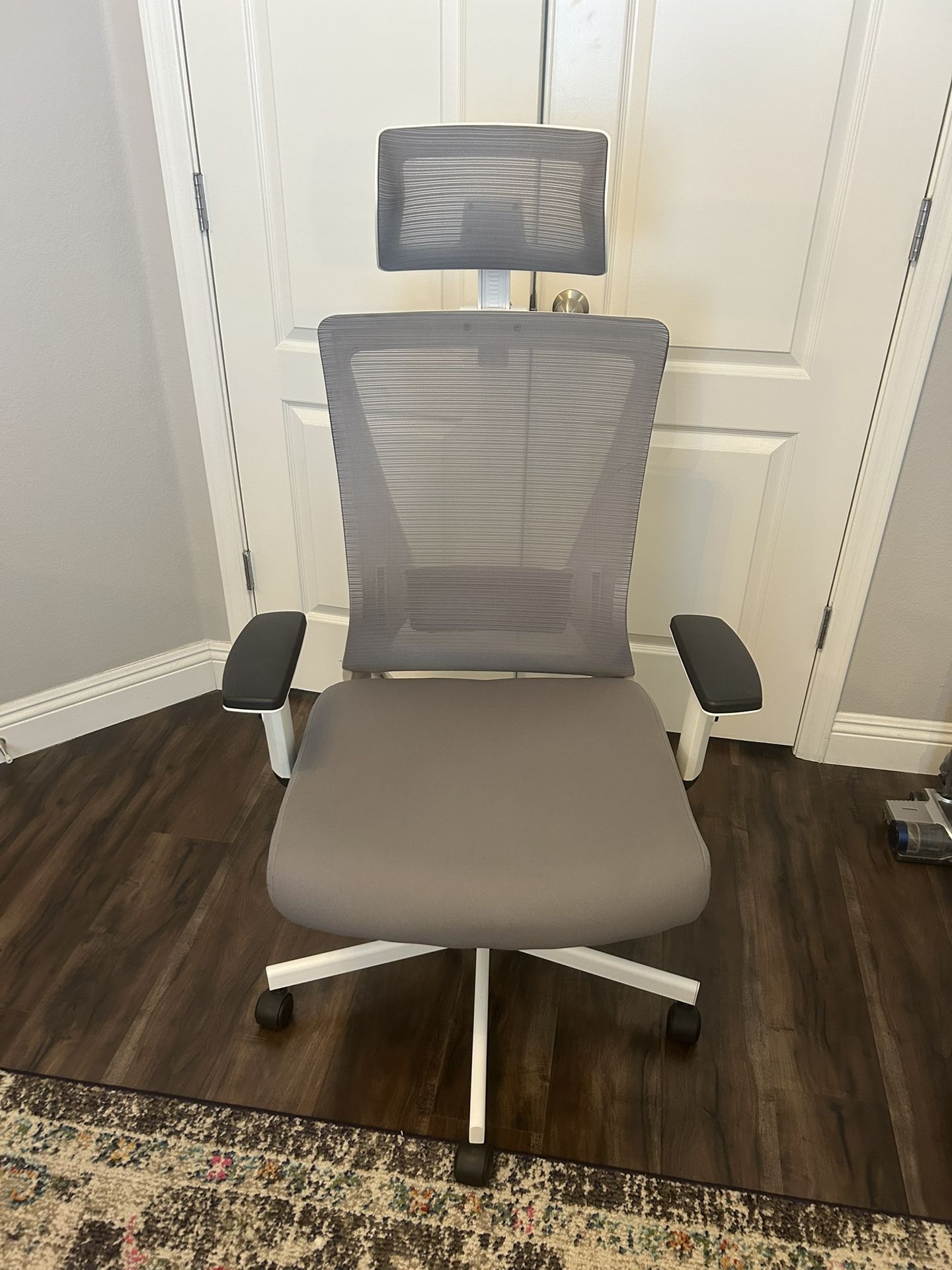 Ergonomic Office Chair