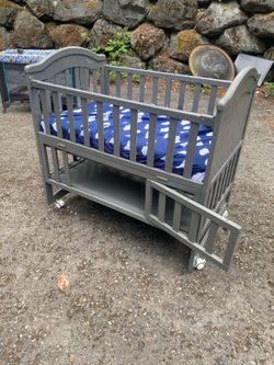 🛏️ Baby Crib / Toddler Bed Convertible w/ Mattress OBO