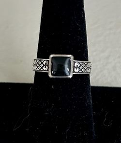 Sterling and onyx size 8