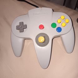 2 Nintendo 64 Authentic Controller - Original N64