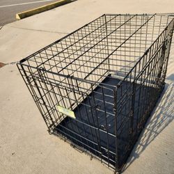 30" Dog Kennel Medium 