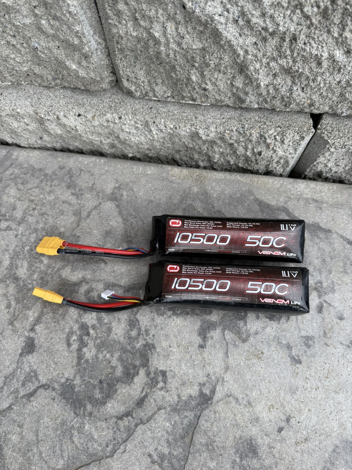 Venom Drive Series 50C 3S - 10500mAh 11.1V LiPo RC Battery, Lithium Polymer 3 Cell - Soft Silicone Connector & Compatible w/ 2WD, 4WD, Truck & Buggies