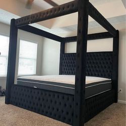 😍 Brand New Black Upholstered King & Queen Size Canopy Bed Frame W/ BT Speakes & Charging Ports - Opt Mattress | Pay After Delivery 🚚 