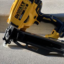 Dewalt 21° Framing Nailer 