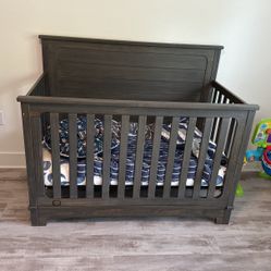 Baby crib