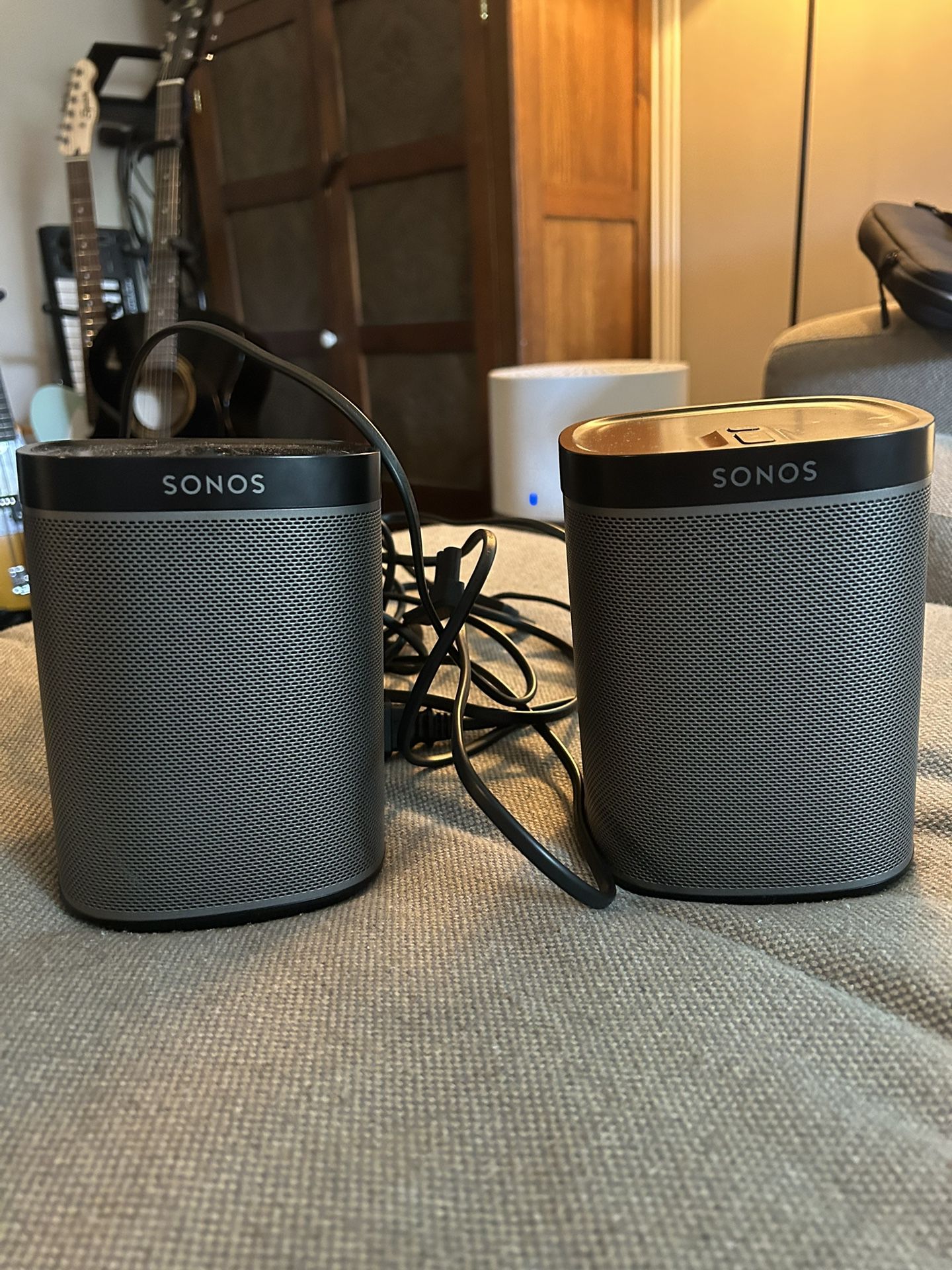 Sonos Play 1 Speakers x2