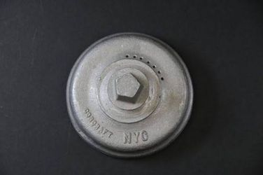 VINTAGE NYC fire hydrant sprinkler cap from.1977