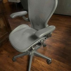 Aeron Herman Miller chair